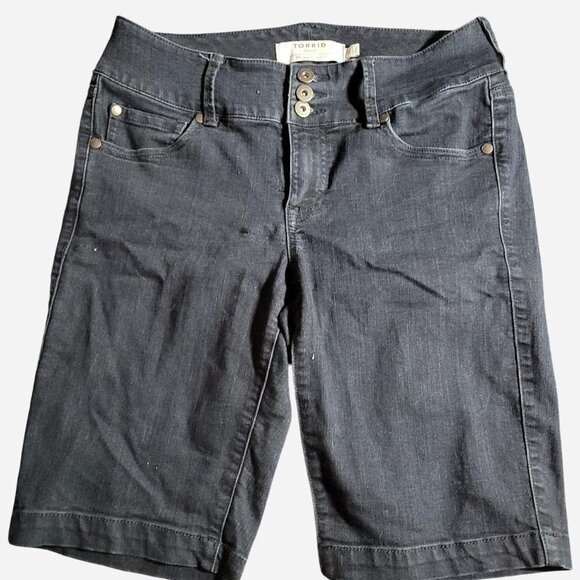 torrid navy blue jegging denim bermuda jean shorts - Picture 1 of 4